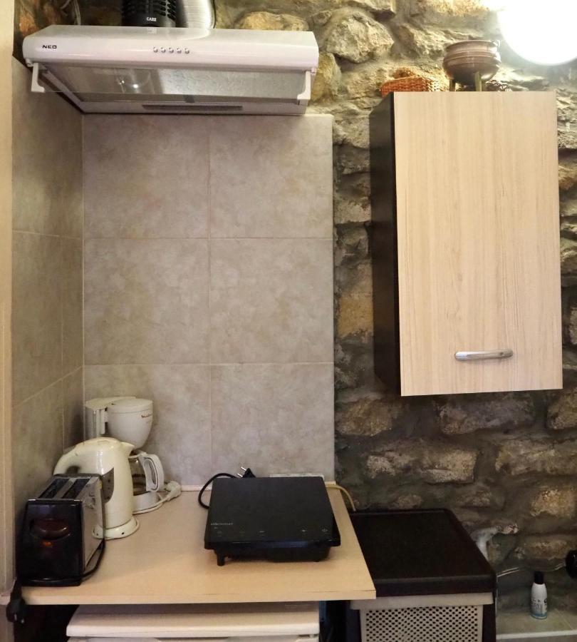 Authentic Guest Stay In The Heart Of Veliko Tarnovo Студио С Изглед Към Царевец Eksteriør billede