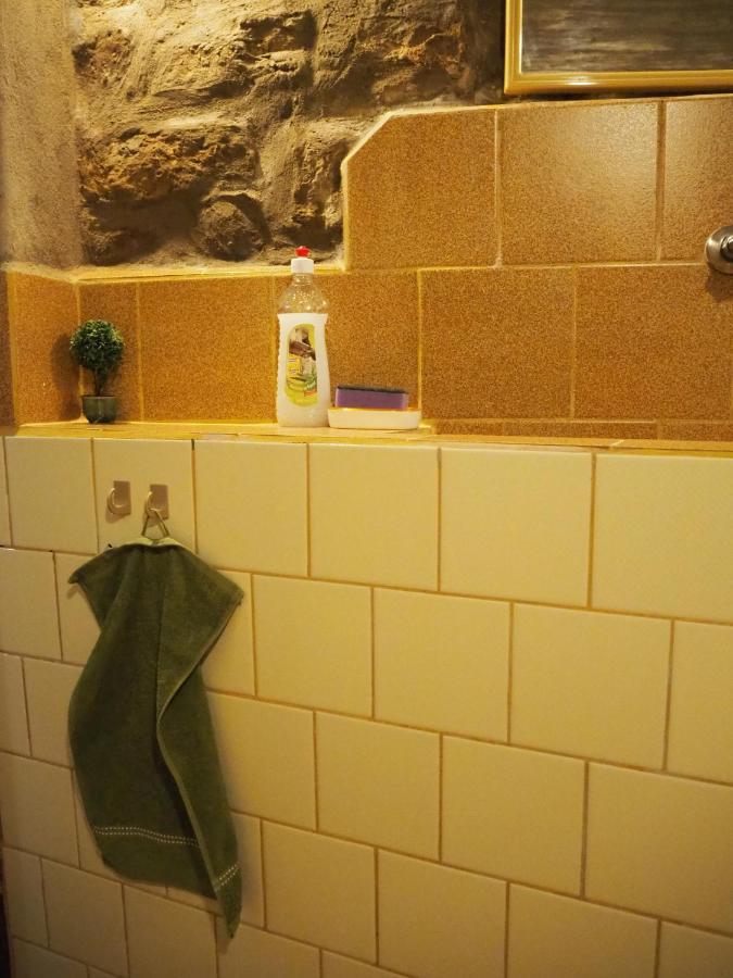 Authentic Guest Stay In The Heart Of Veliko Tarnovo Студио С Изглед Към Царевец Eksteriør billede