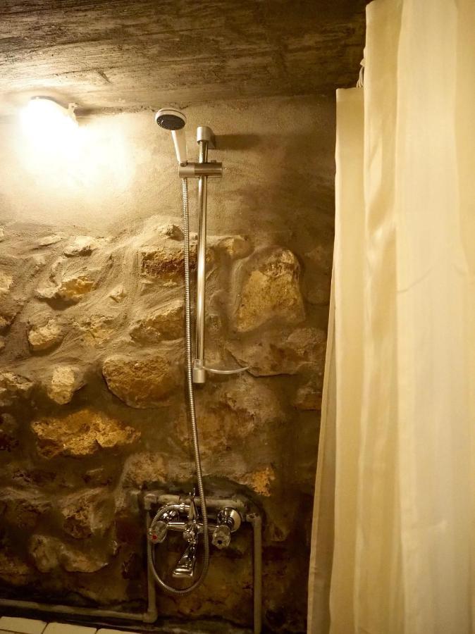 Authentic Guest Stay In The Heart Of Veliko Tarnovo Студио С Изглед Към Царевец Eksteriør billede