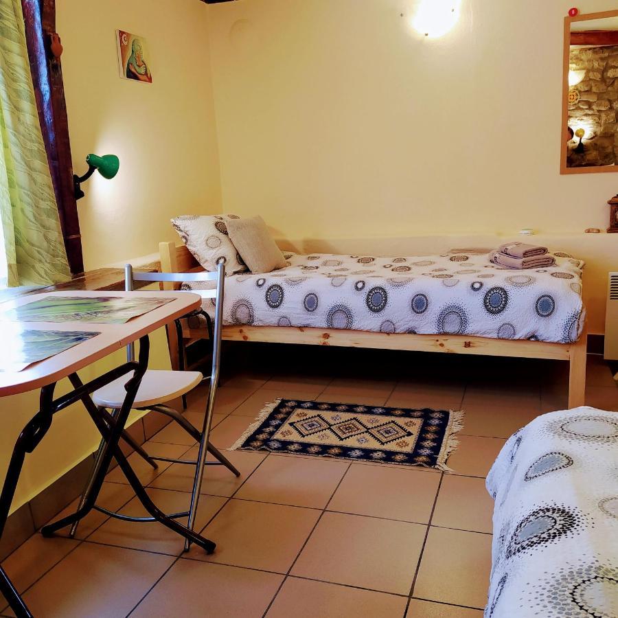 Authentic Guest Stay In The Heart Of Veliko Tarnovo Студио С Изглед Към Царевец Eksteriør billede