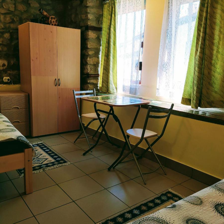 Authentic Guest Stay In The Heart Of Veliko Tarnovo Студио С Изглед Към Царевец Eksteriør billede